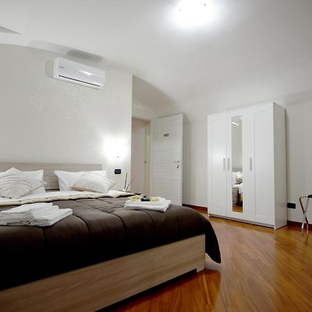 Montesantogroup Apartments Наполи Екстериор снимка