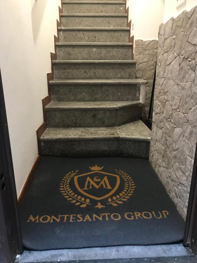 Montesantogroup Apartments Наполи Екстериор снимка