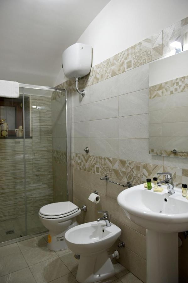 Montesantogroup Apartments Наполи Екстериор снимка