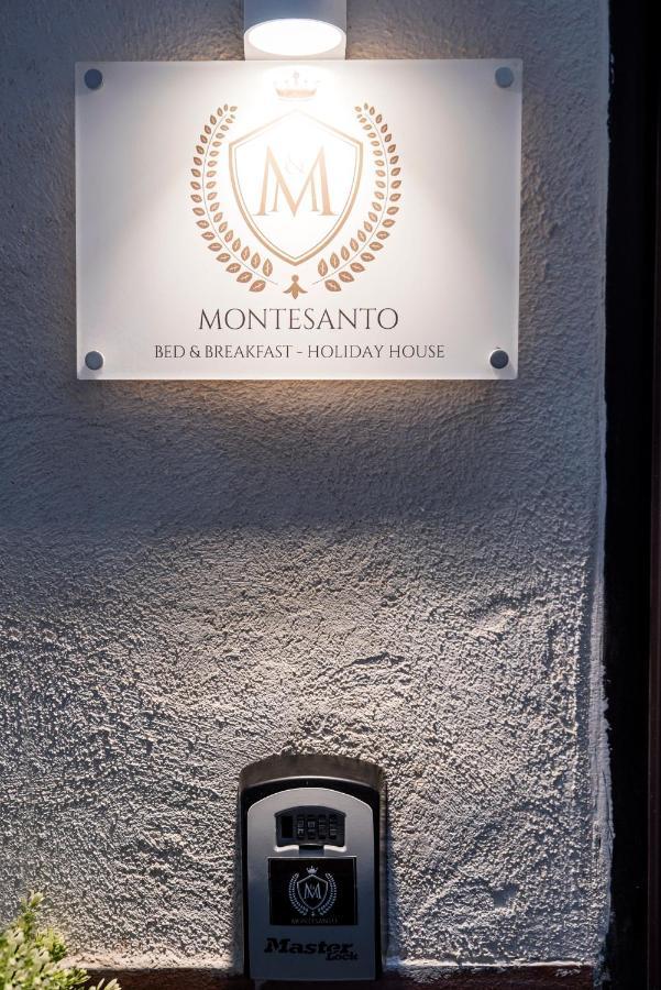 Montesantogroup Apartments Наполи Екстериор снимка