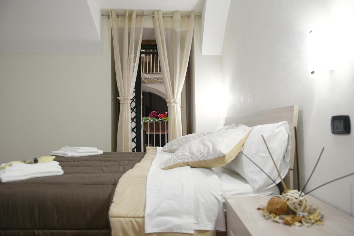 Montesantogroup Apartments Наполи Екстериор снимка