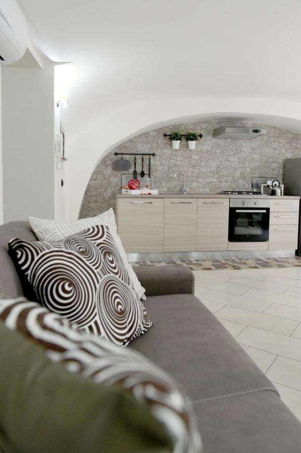 Montesantogroup Apartments Наполи Стая снимка