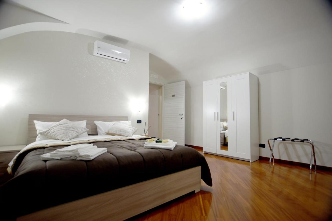 Montesantogroup Apartments Наполи Екстериор снимка